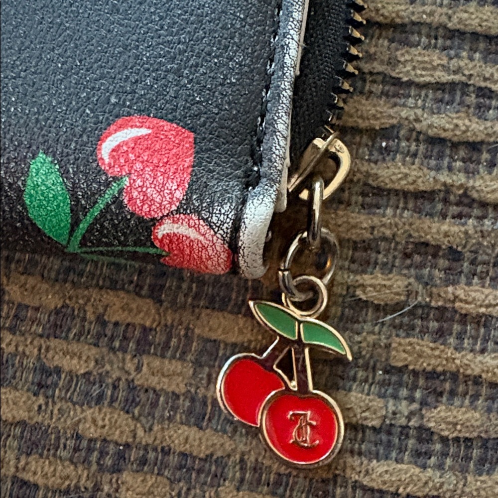 black cherry print Juicy Couture wallet - Picture 6 of 6